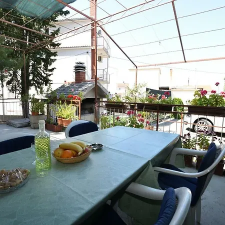 Maria Apartment Primosten